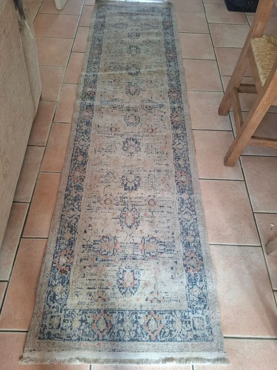 Runner rug - Image 1
