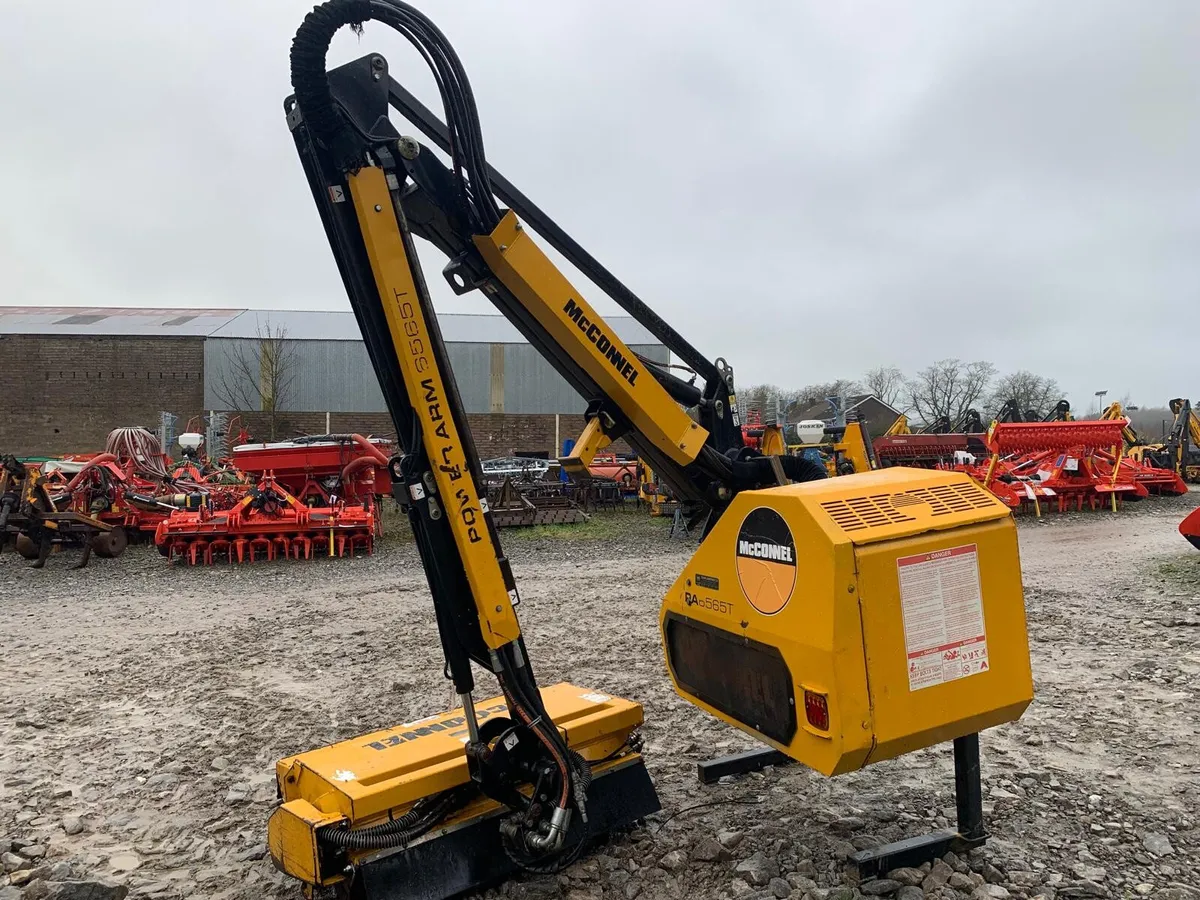 MCCONNEL PA6565T, 2023, with HYD ROLLER - Image 4