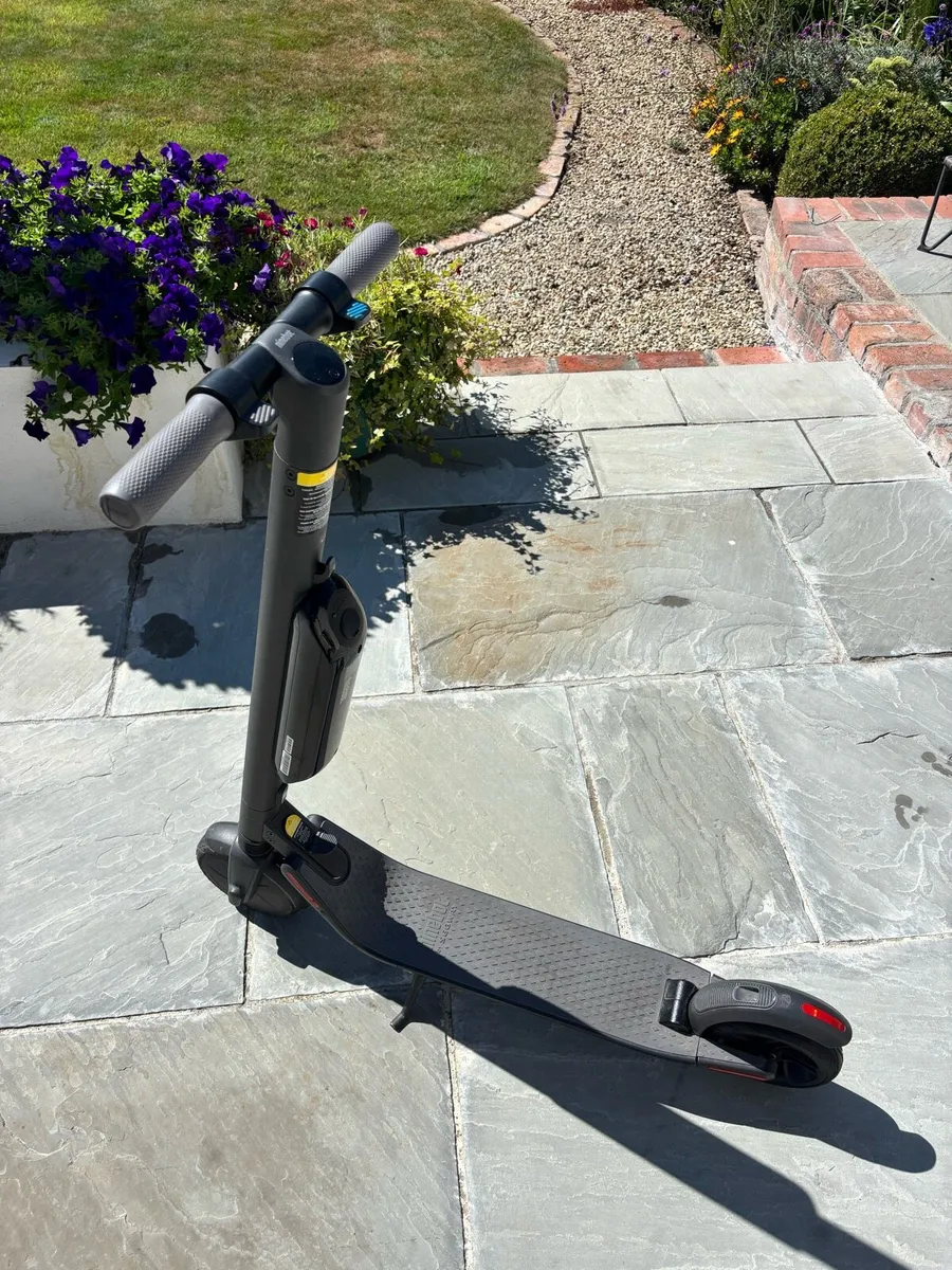 Ninebolt electric scooter by Segway - Image 4