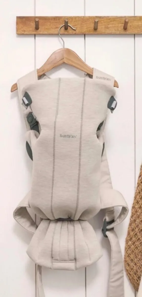 Baby bjorn baby carrier mini light beige - Image 1