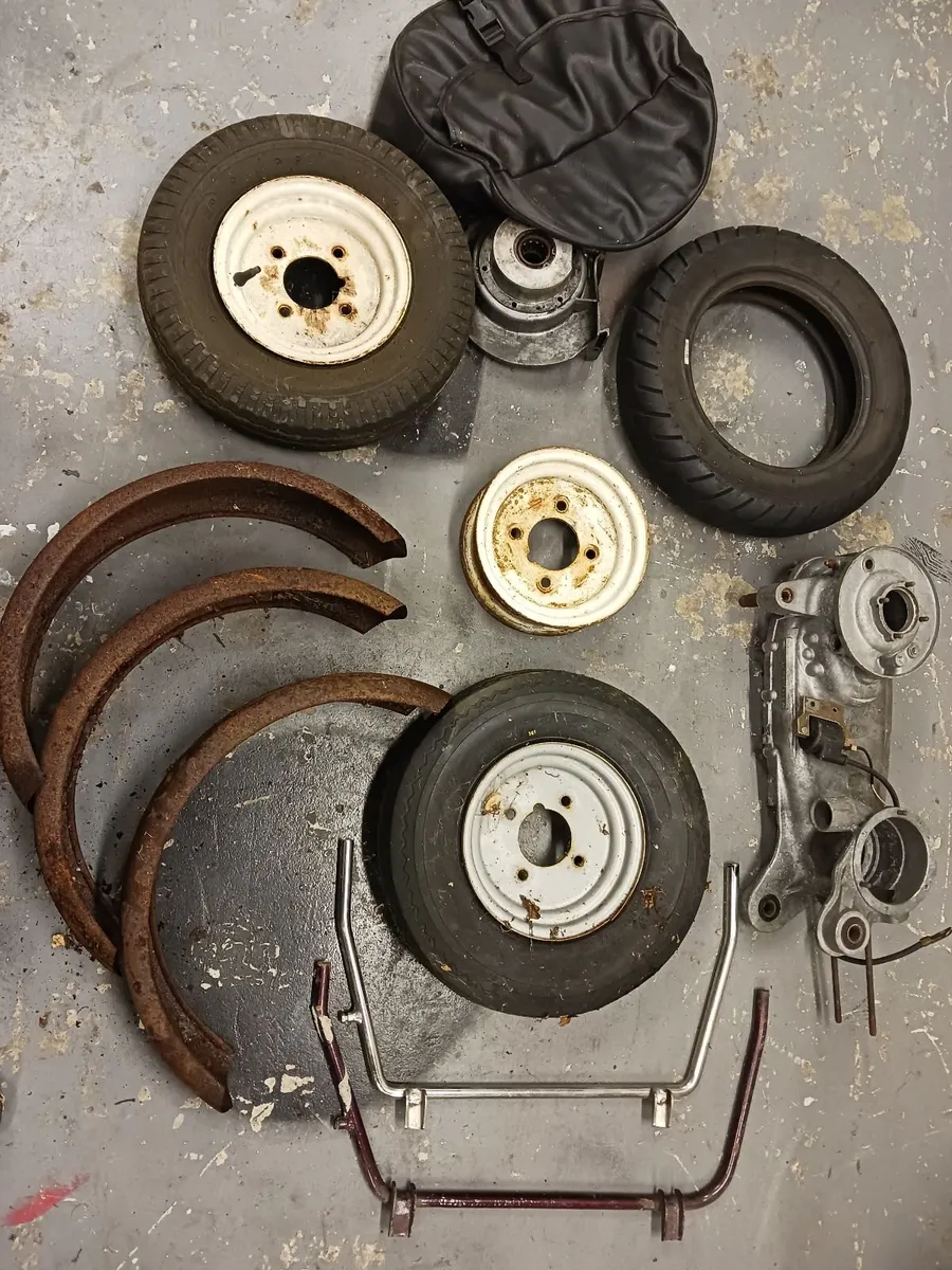 Lambretta/Vespa parts clear out - Image 1