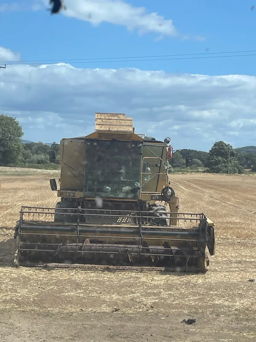 New Holland TX 32 - Image 4