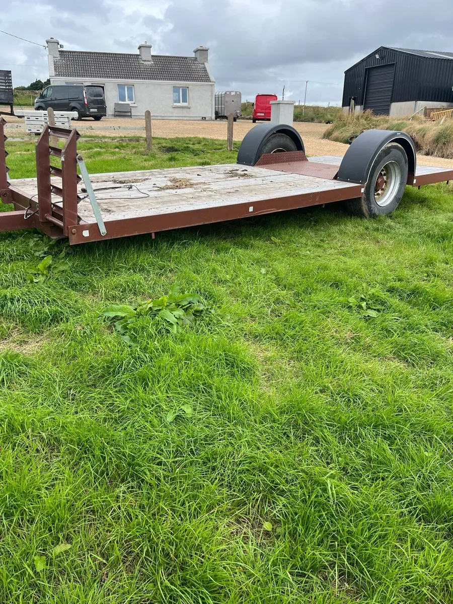 Low loader - Image 1