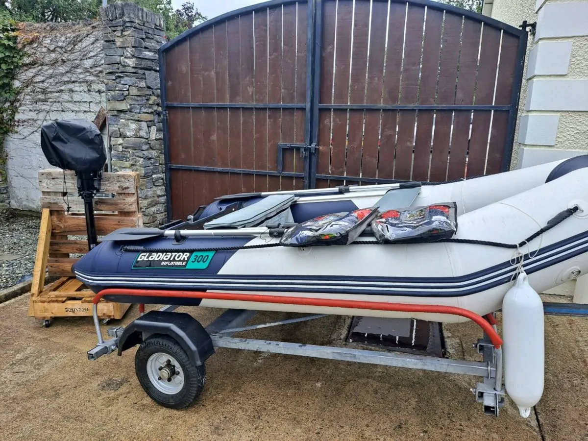 Rib boat 🚢 with engine and trailer - Image 1