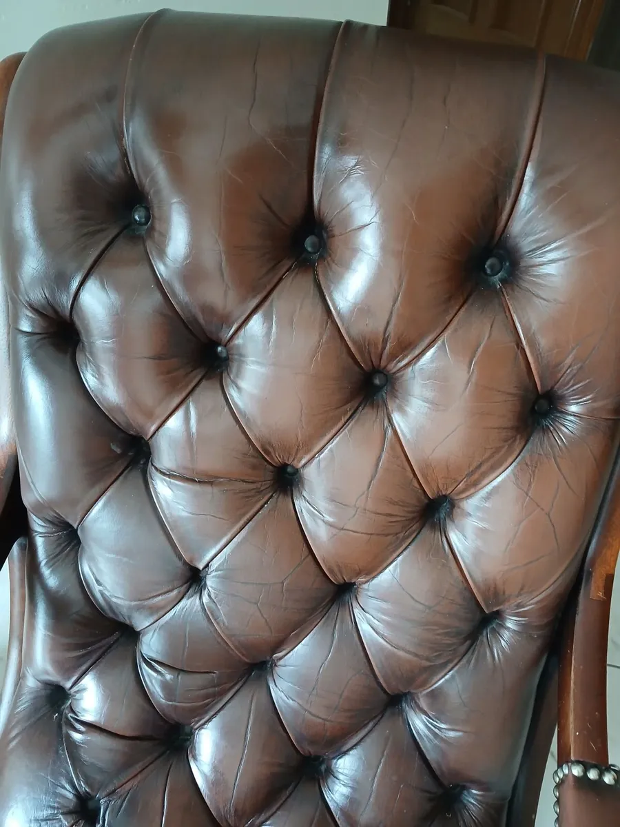 Chesterfield Slipper Rocking chair - Image 3