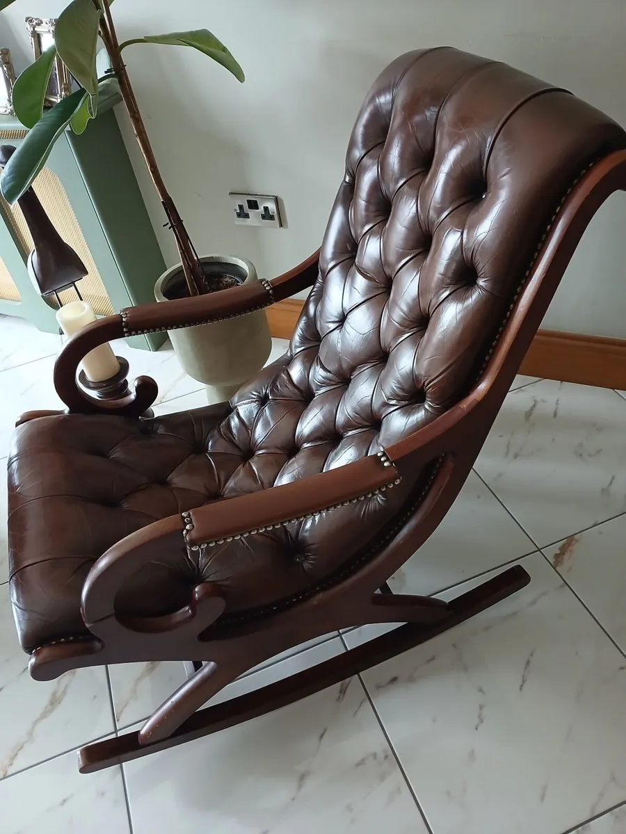 Chesterfield Slipper Rocking chair - Image 4