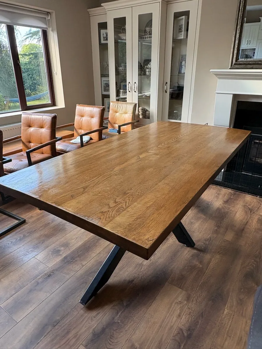 Dining table for sale - Image 3
