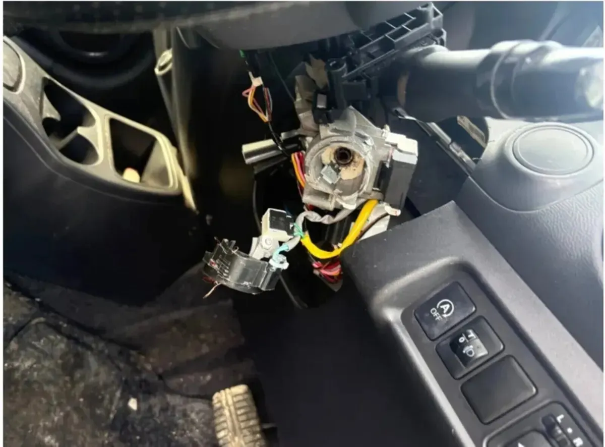 2013 Mitsubishi Mirage Automatic - Image 2