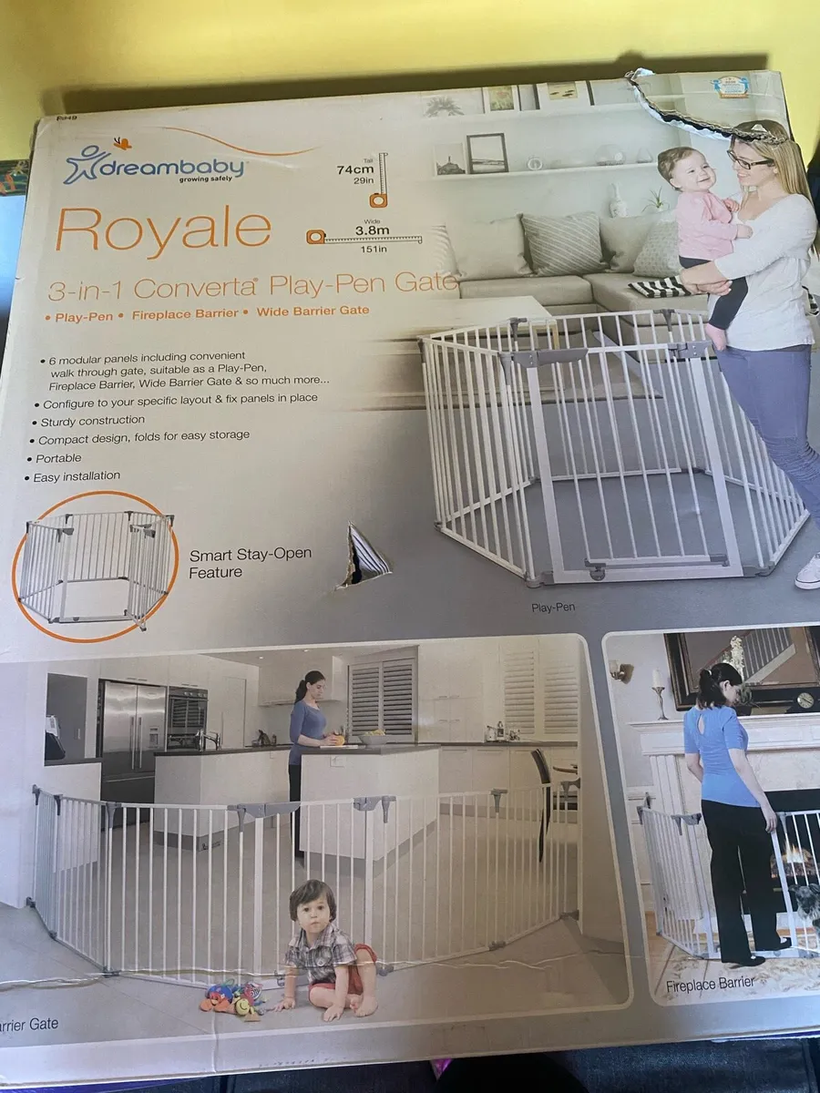 Play pen/ room divider - Image 1