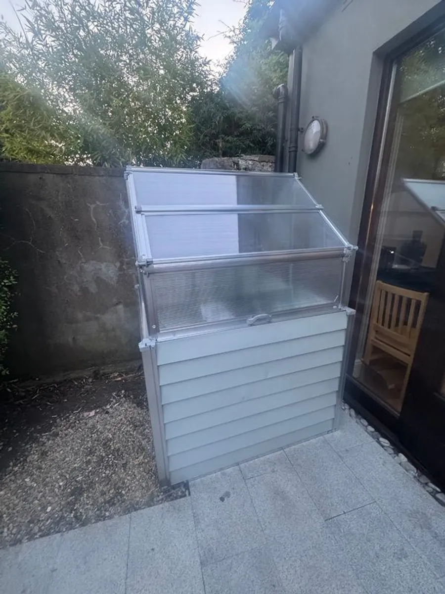brand new greenhouse - Image 3