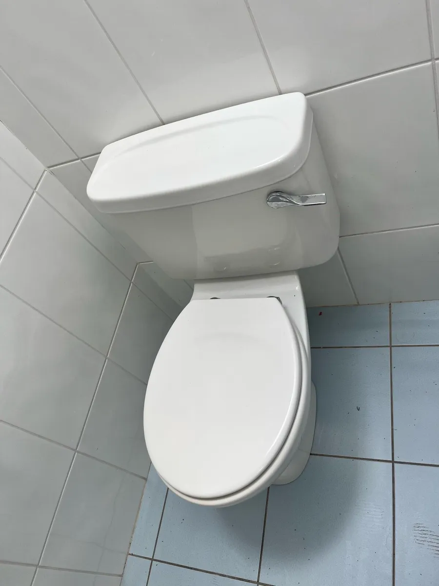 Toilets - Image 2