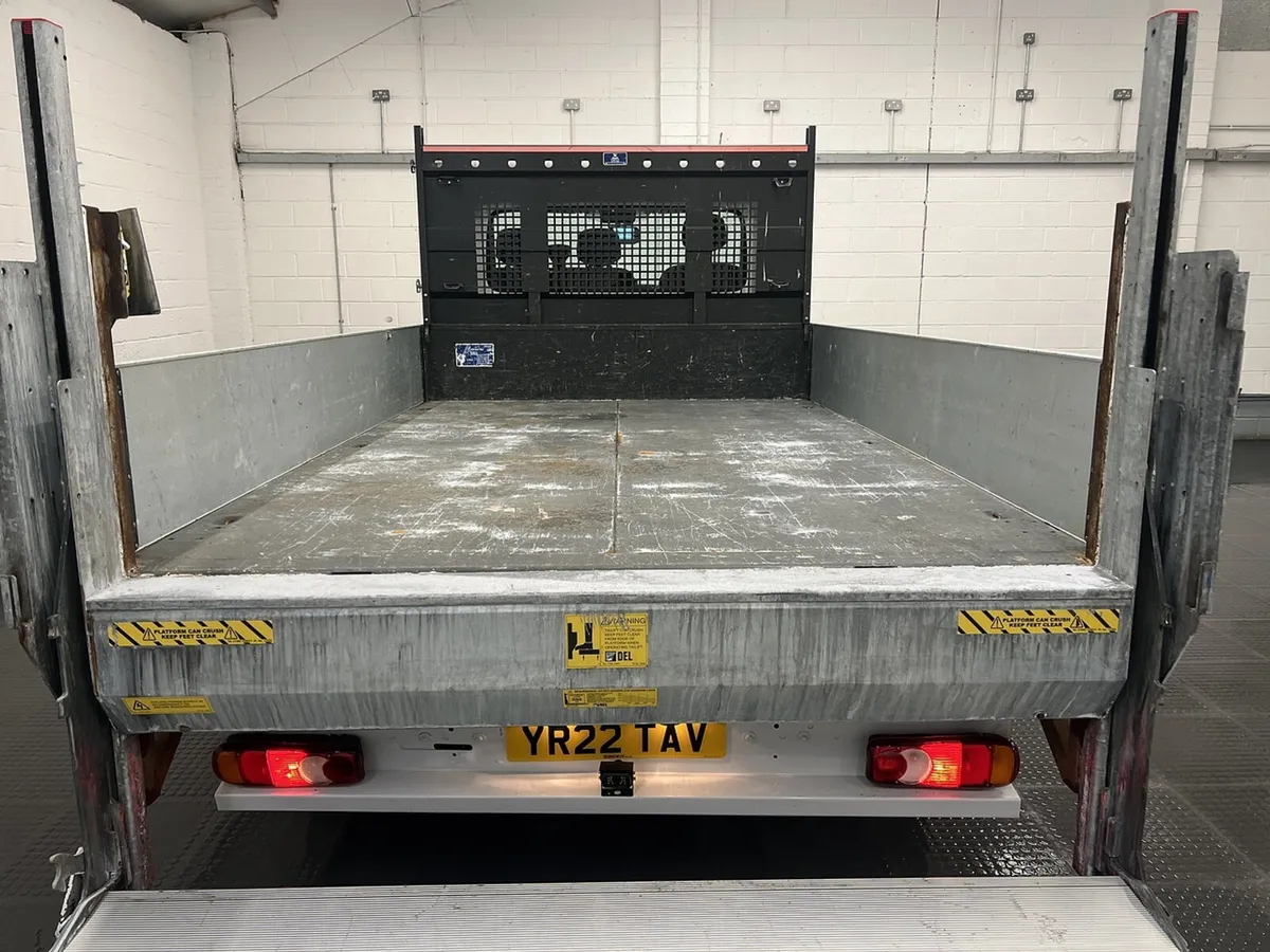 2022 Renault Master Tipper Van - Image 4