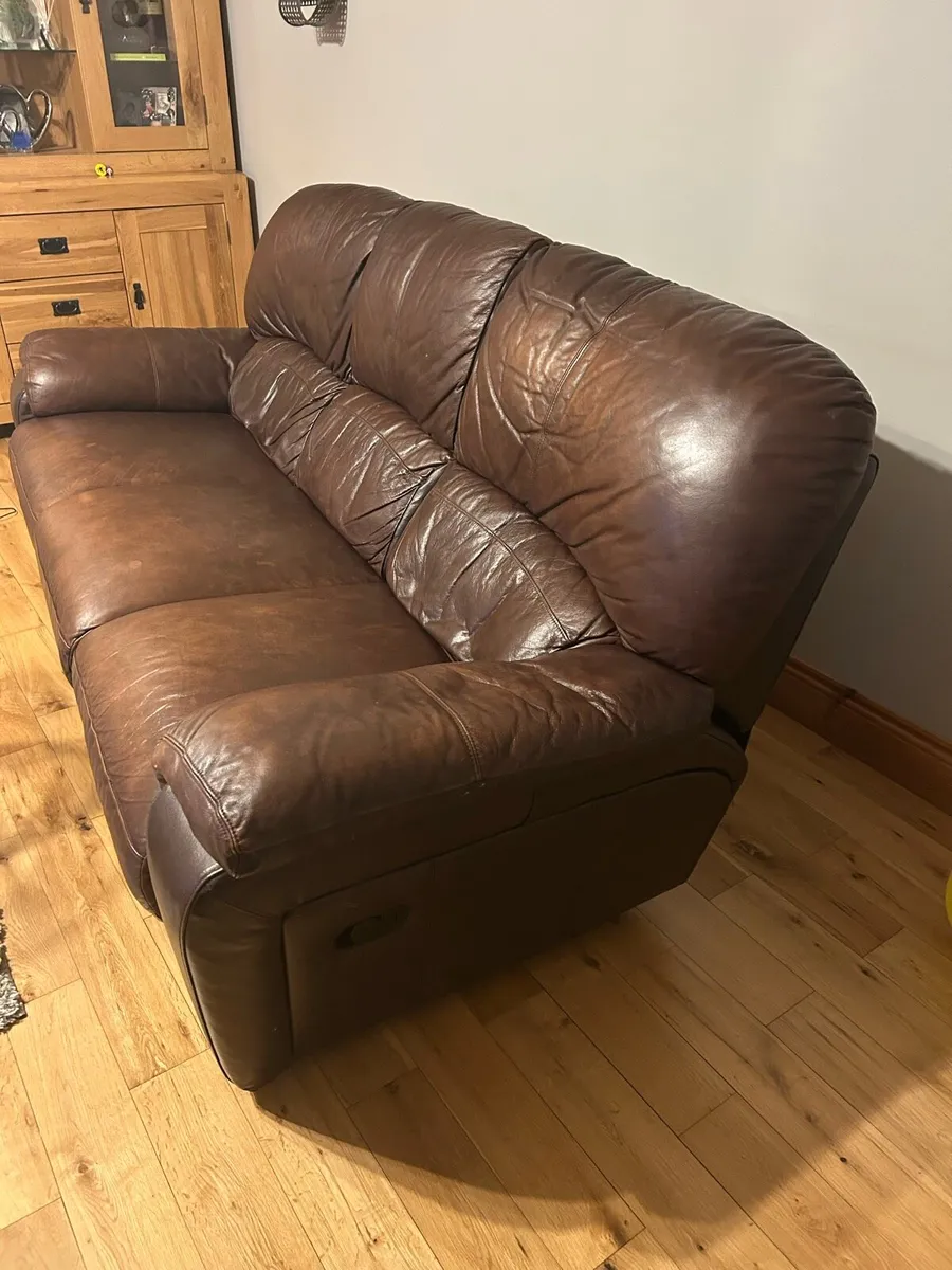 Suite of Furniture Leather - Image 1