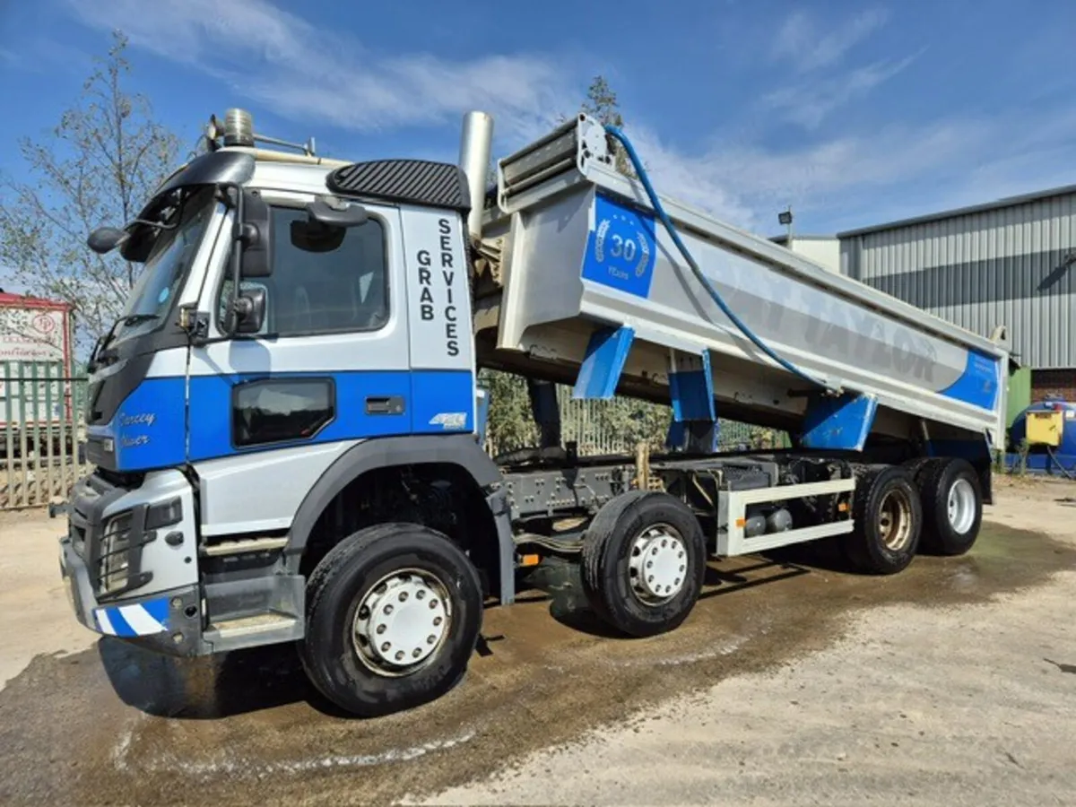 2020 Volvo FMX420 8x4 Steel Tipper - Image 3
