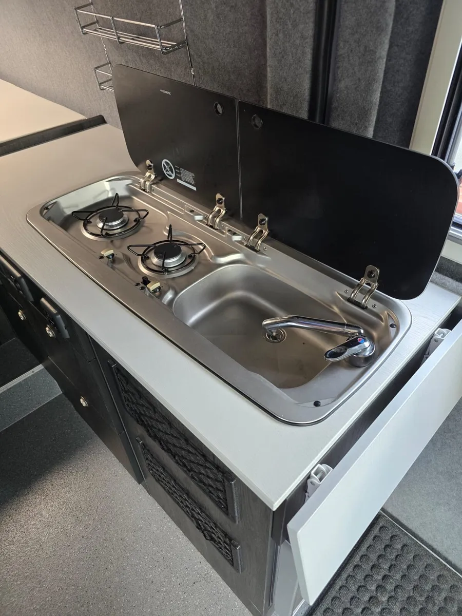 Luxury 3 Berth Motorhome Camper Fiat Ducato 191 - Image 3