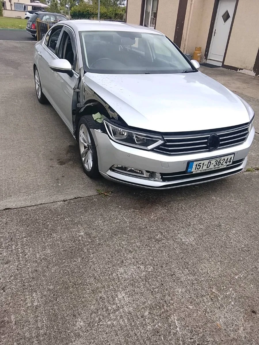 Volkswagen Passat - Image 3