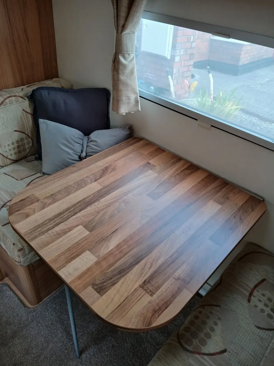 Caravan - Image 2