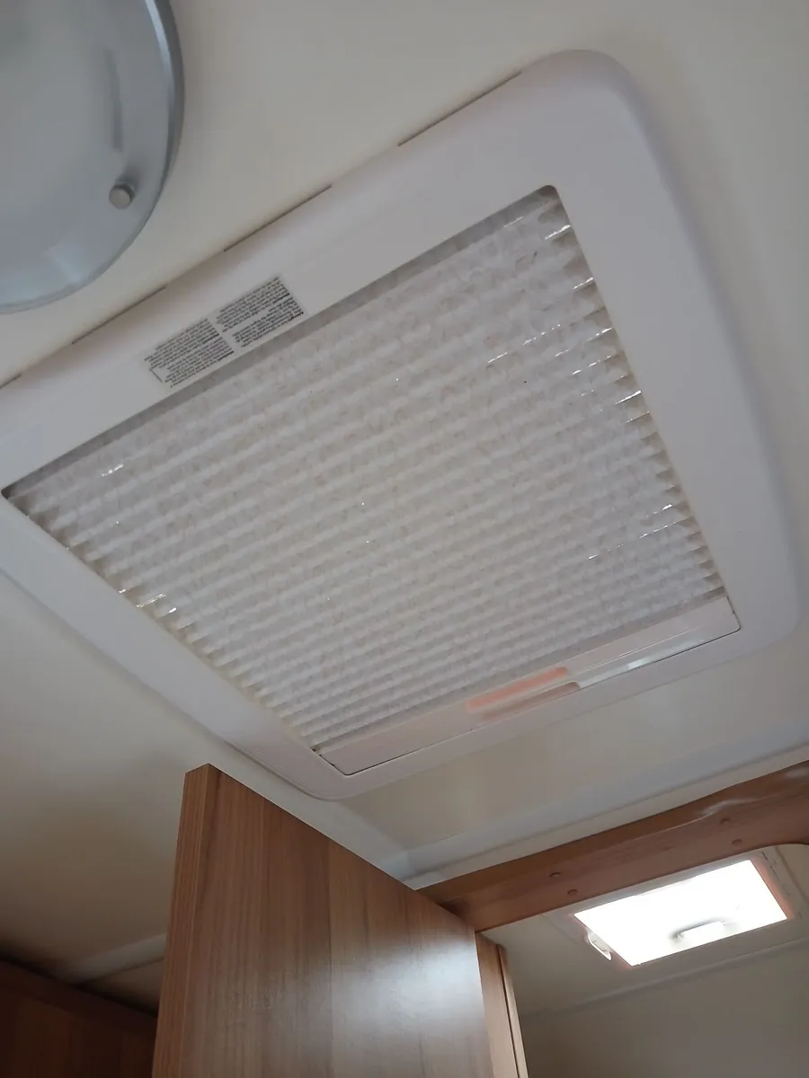 Caravan - Image 3