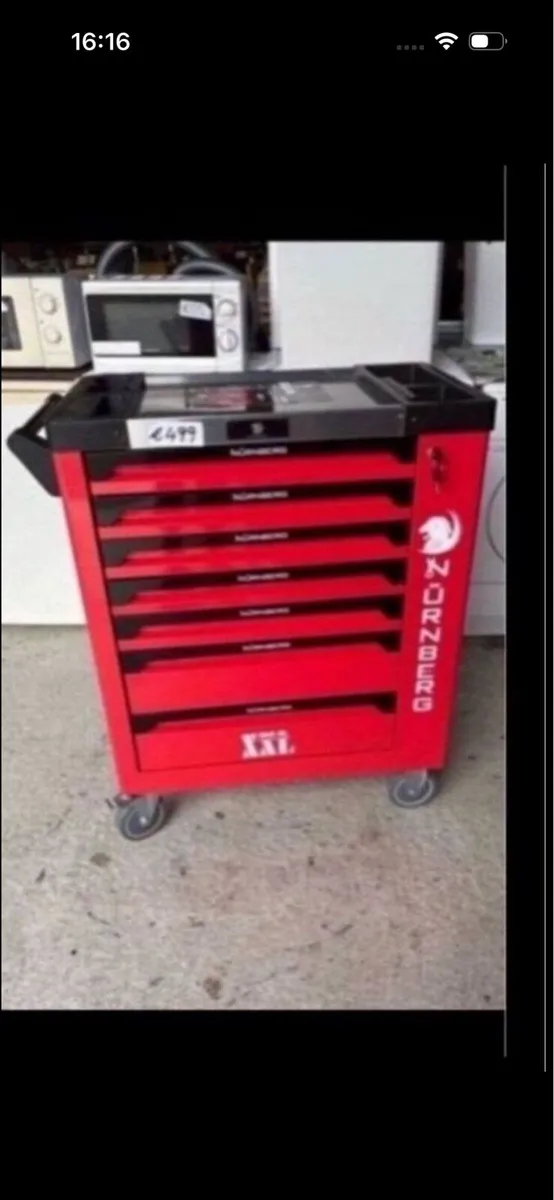 Brand new Nuremberg chest with tools - Image 1
