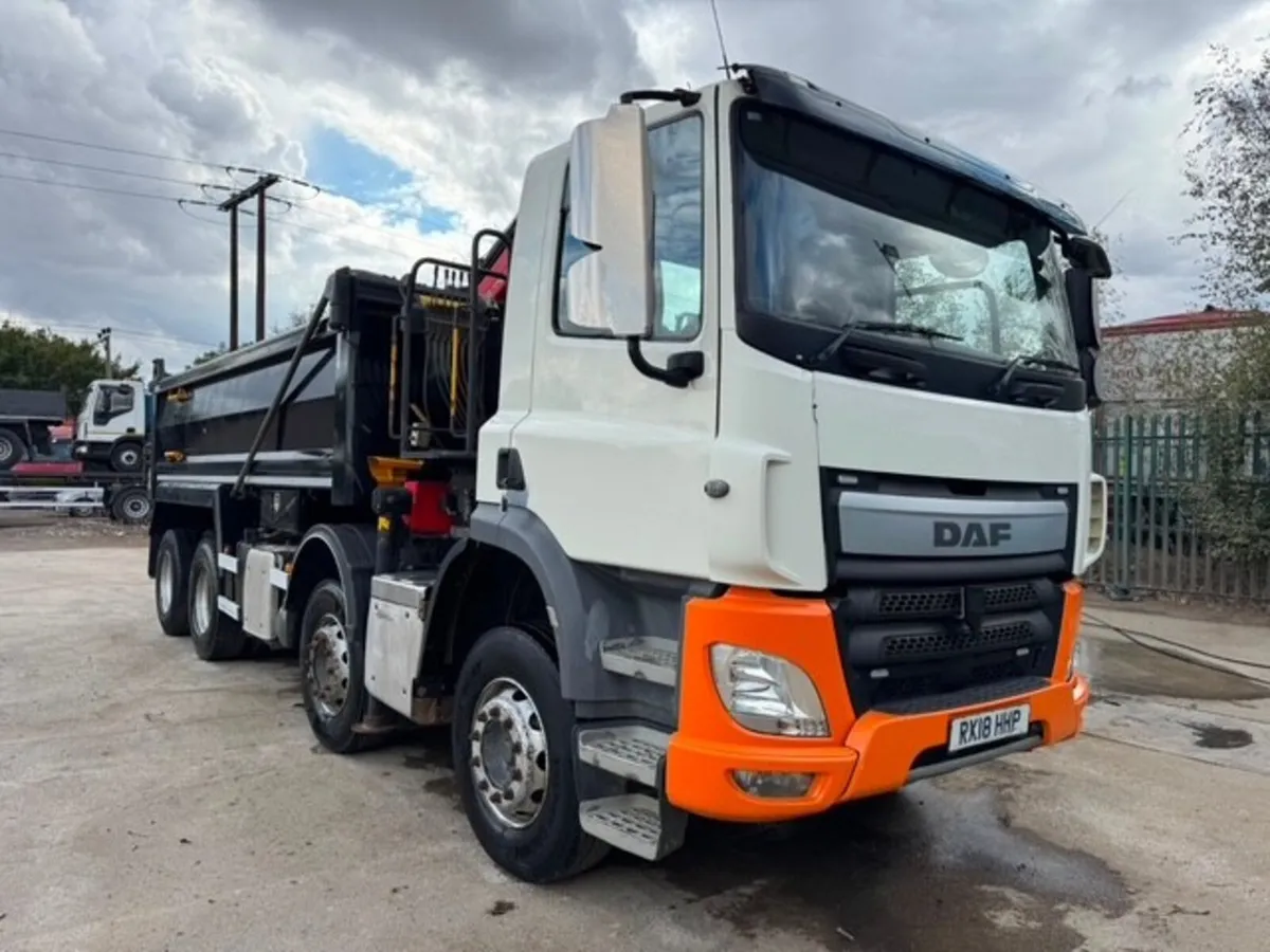 2018 (18) DAF CF440 8x4 Grabloader - Image 4