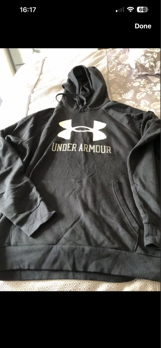 Mens under armour hoodie size L €15 - Image 2