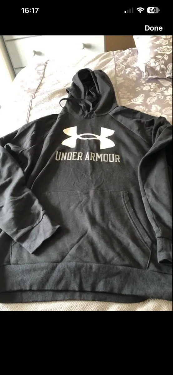 Mens under armour hoodie size L €15 - Image 4