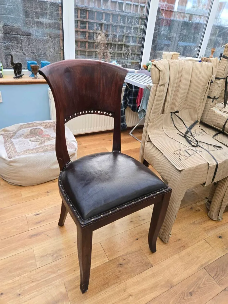 Dining room chairs x 6 - Image 1