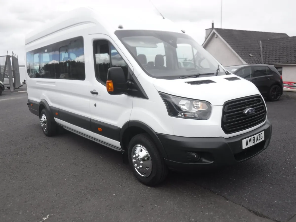 Ford Transit 2018 17 seat minibus no vat. - Image 2