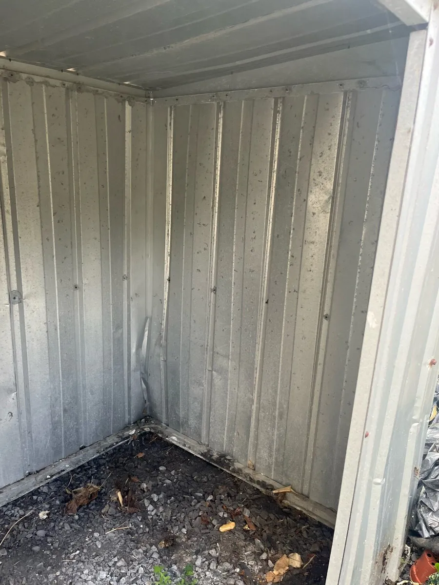 Free steel shed - first to come to take away - Image 2