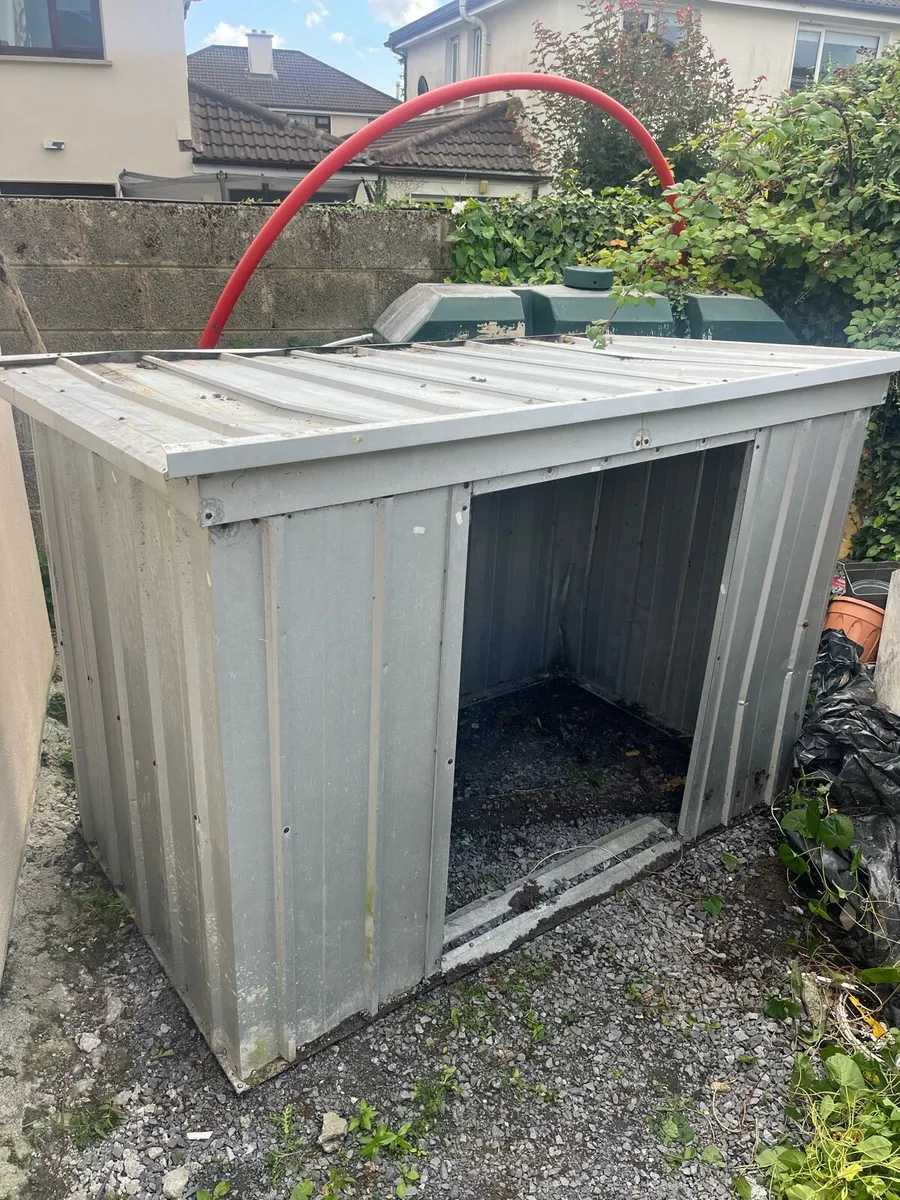 Free steel shed - first to come to take away - Image 4