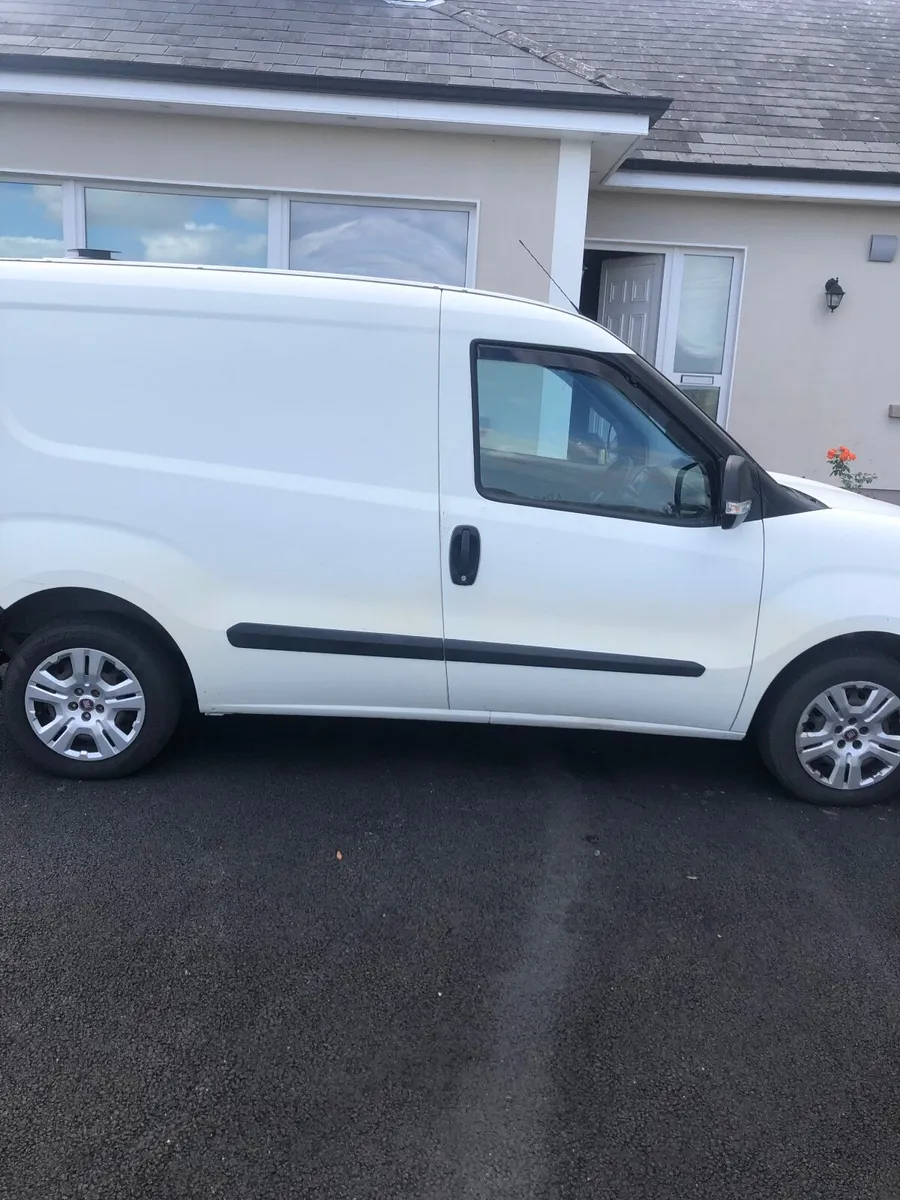 Fiat Doblo 2015 - Image 3