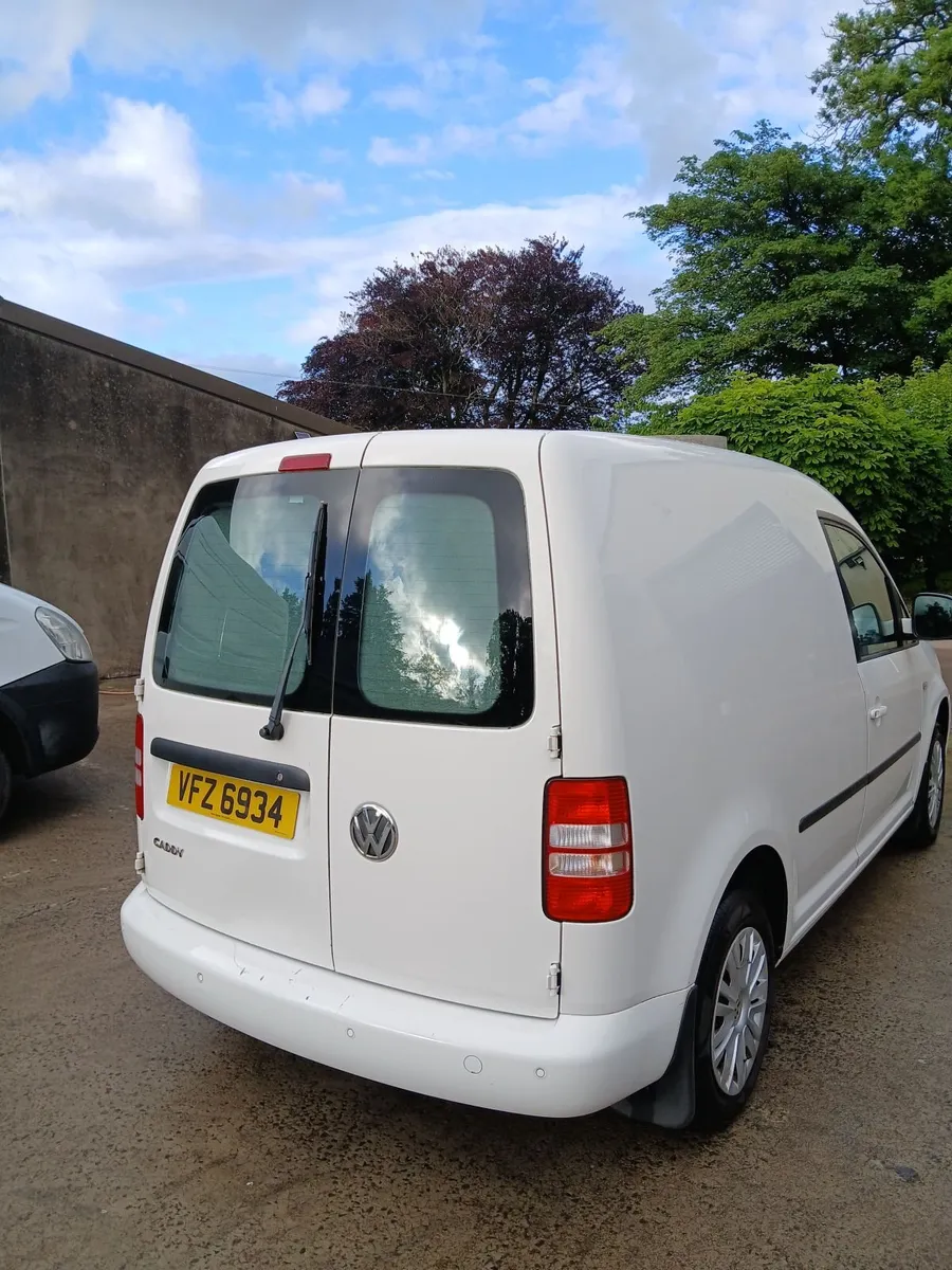 Volkswagen Caddy 2015 - Image 3