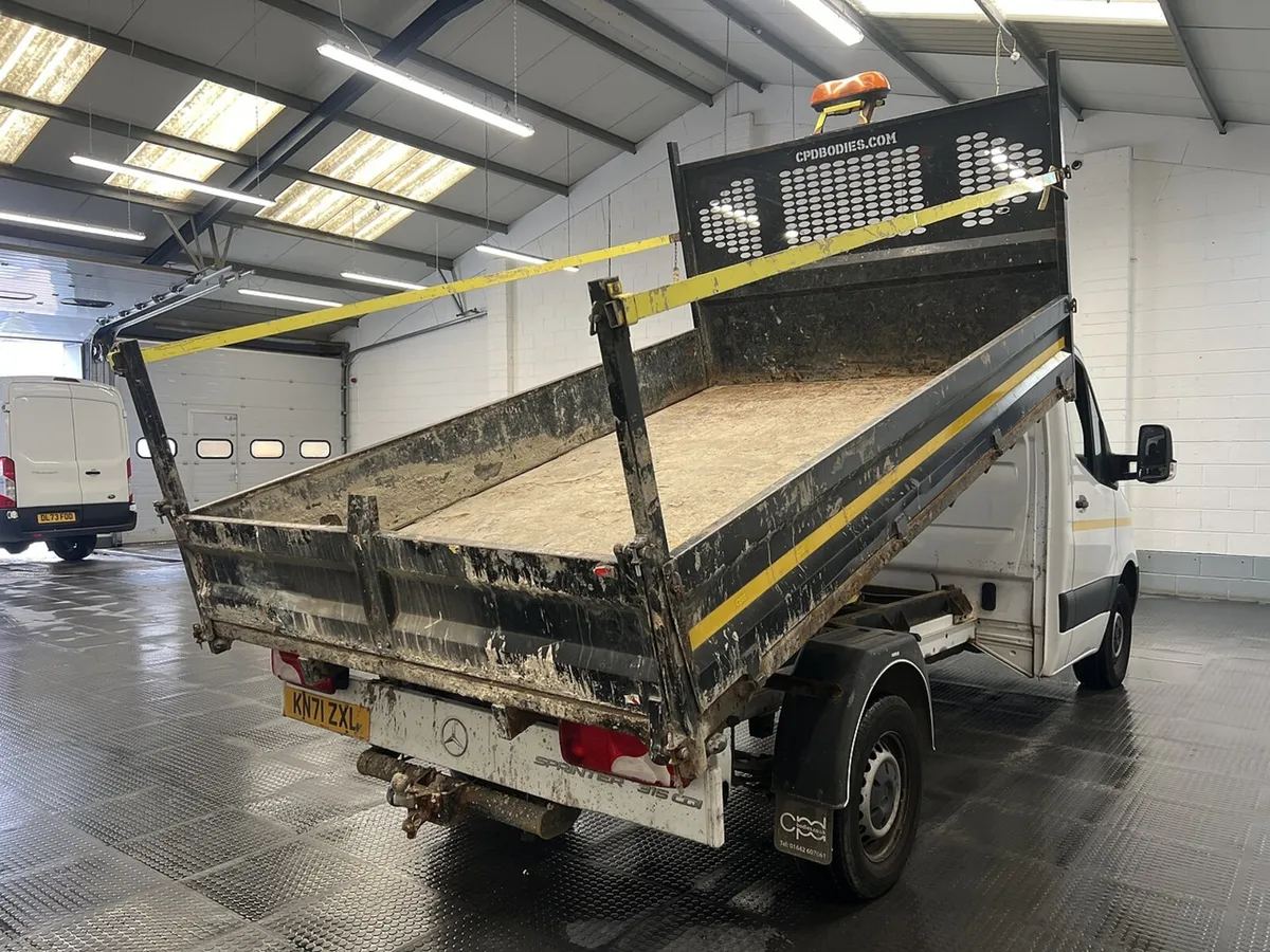 2021 Mercedes-Benz Sprinter Tipper Van - Image 2