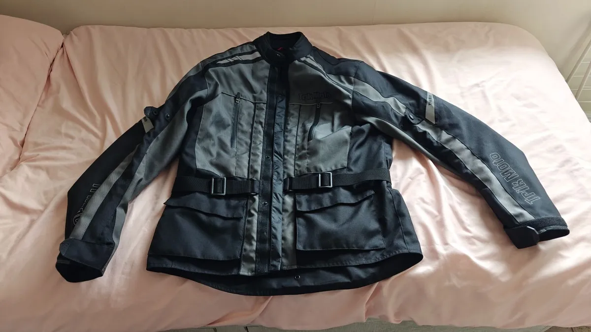 Motorbike Gear – Trousers, Jackets, Helmet - Image 1
