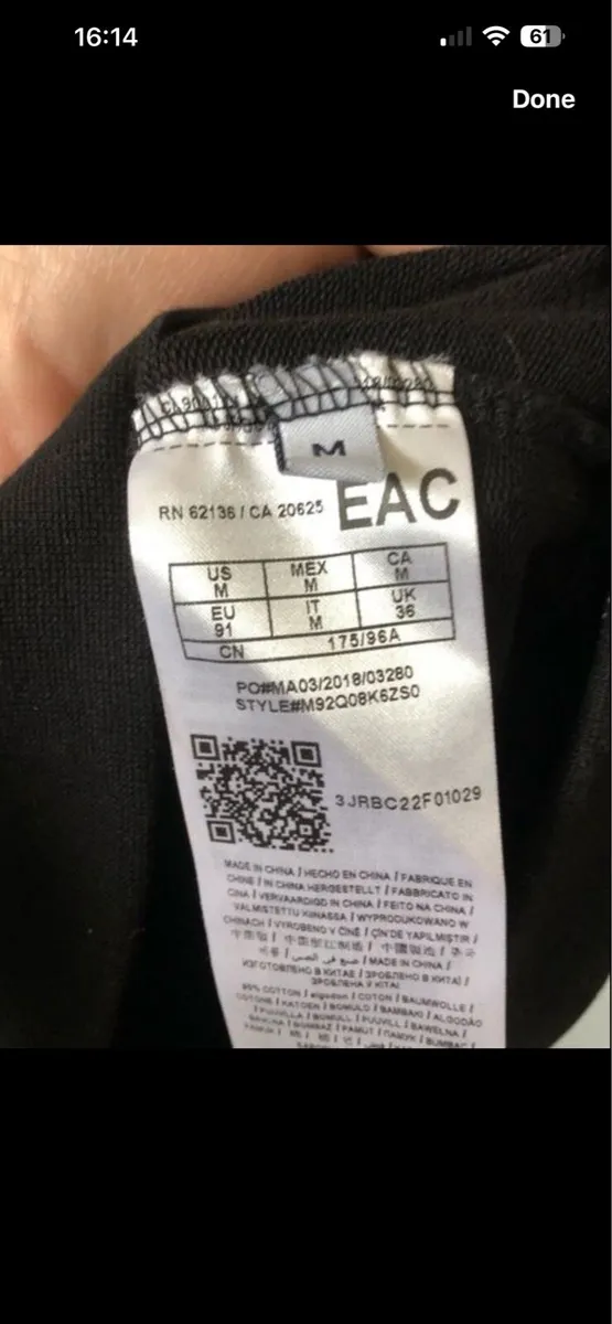 Mens Guess sweater size M €15 - Image 3