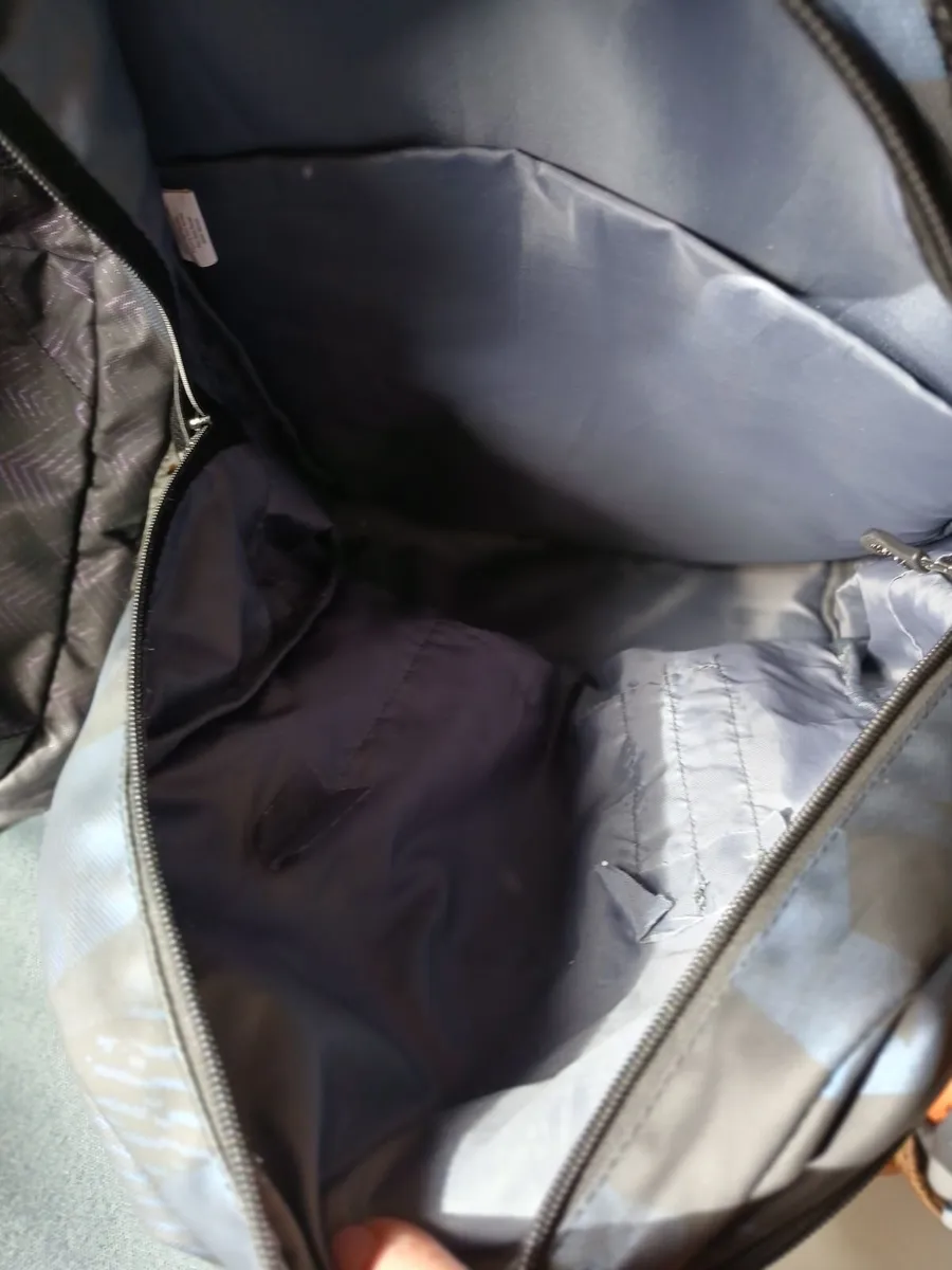 School bags x 2  Condition as new - Image 3