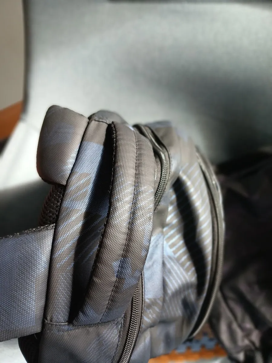 School bags x 2  Condition as new - Image 4