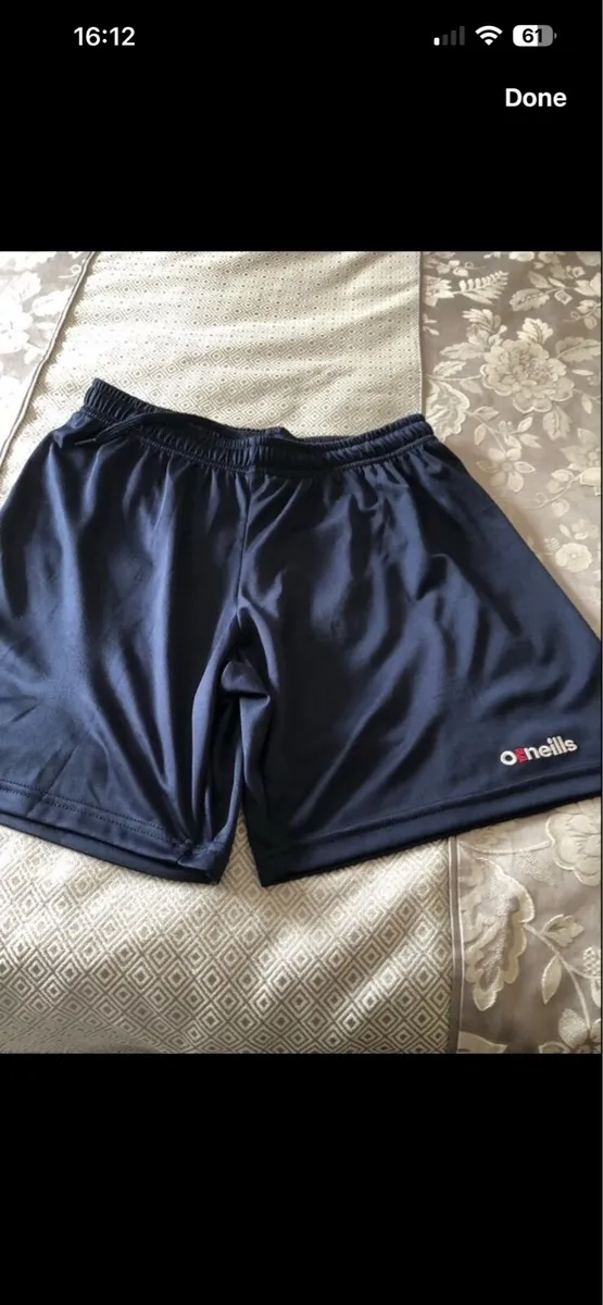 Mens oneills shorts size M €5 - Image 3