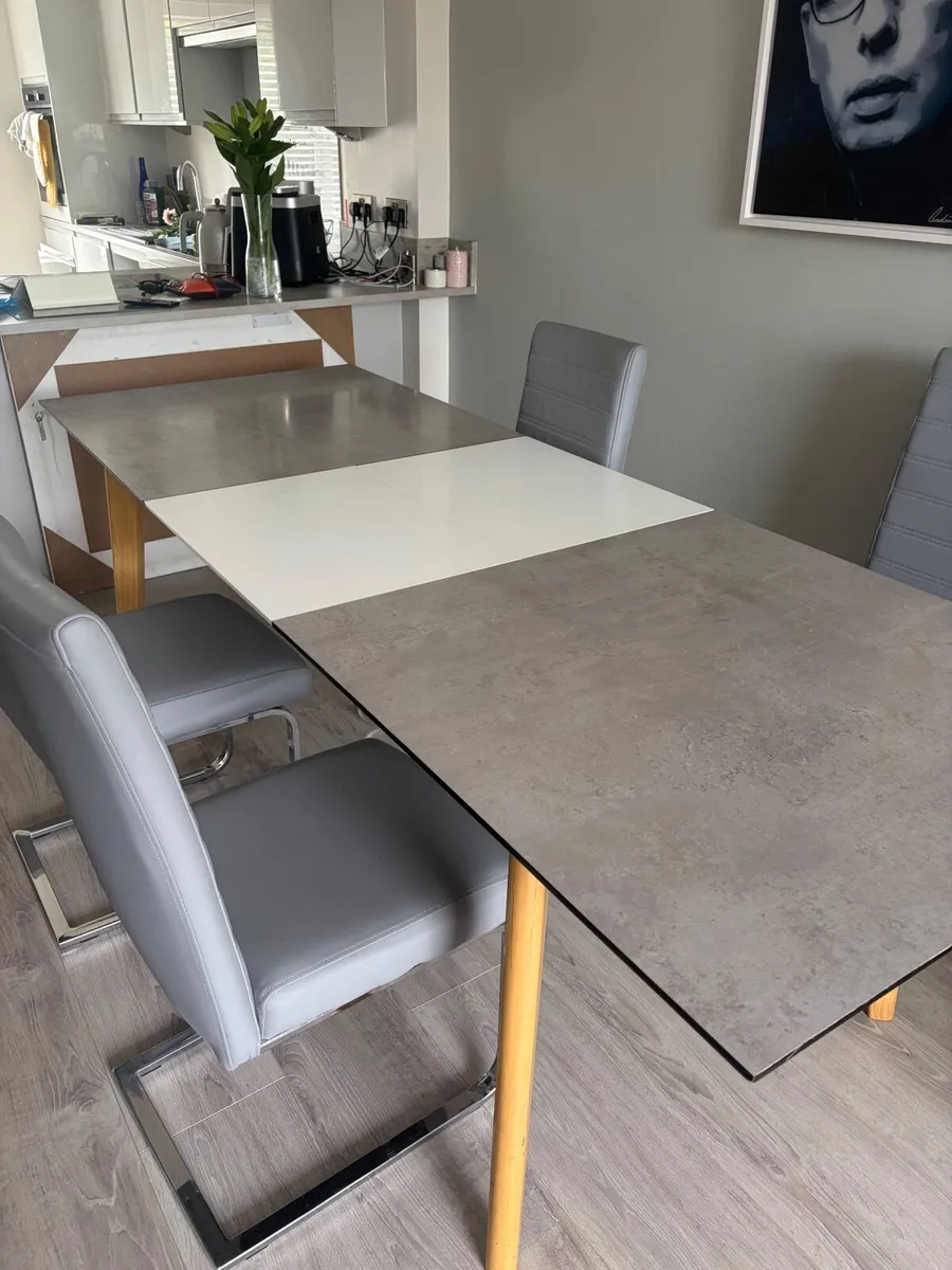 Dining room table and chairs - Image 4