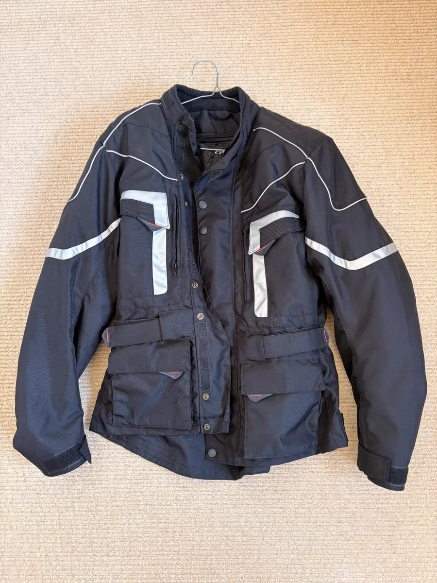 Motorbike Jacket (S) & Leggins (M). - Image 1