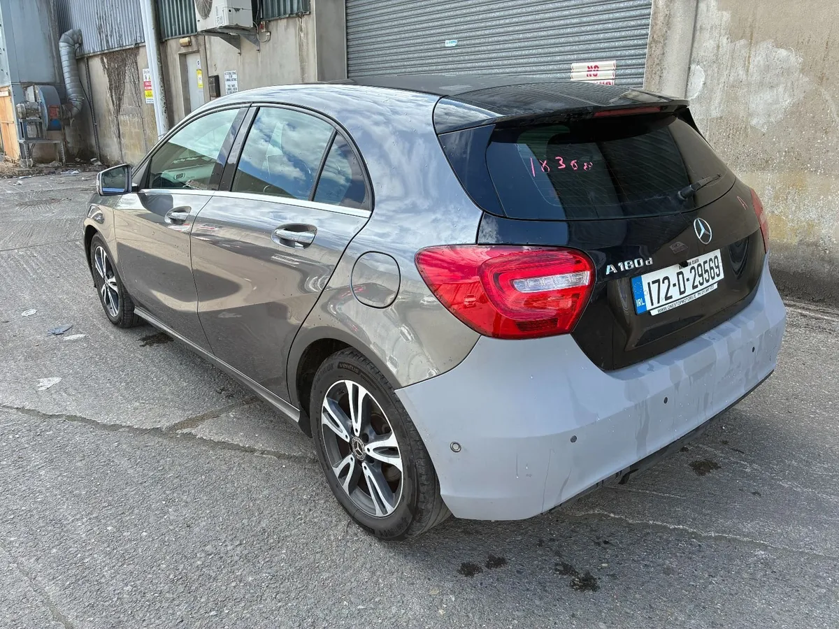 car - Image 3