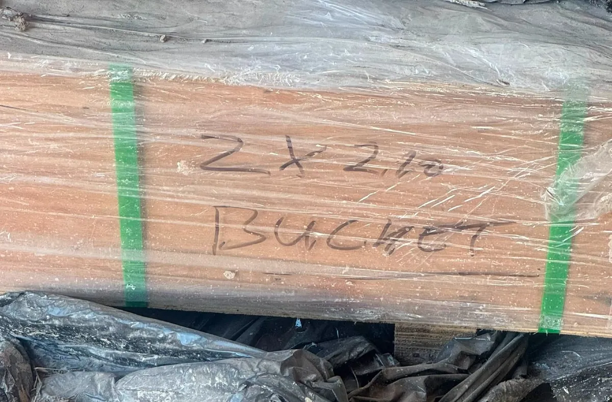 Bucket ram for Hitachi ZX210-6 - Image 2