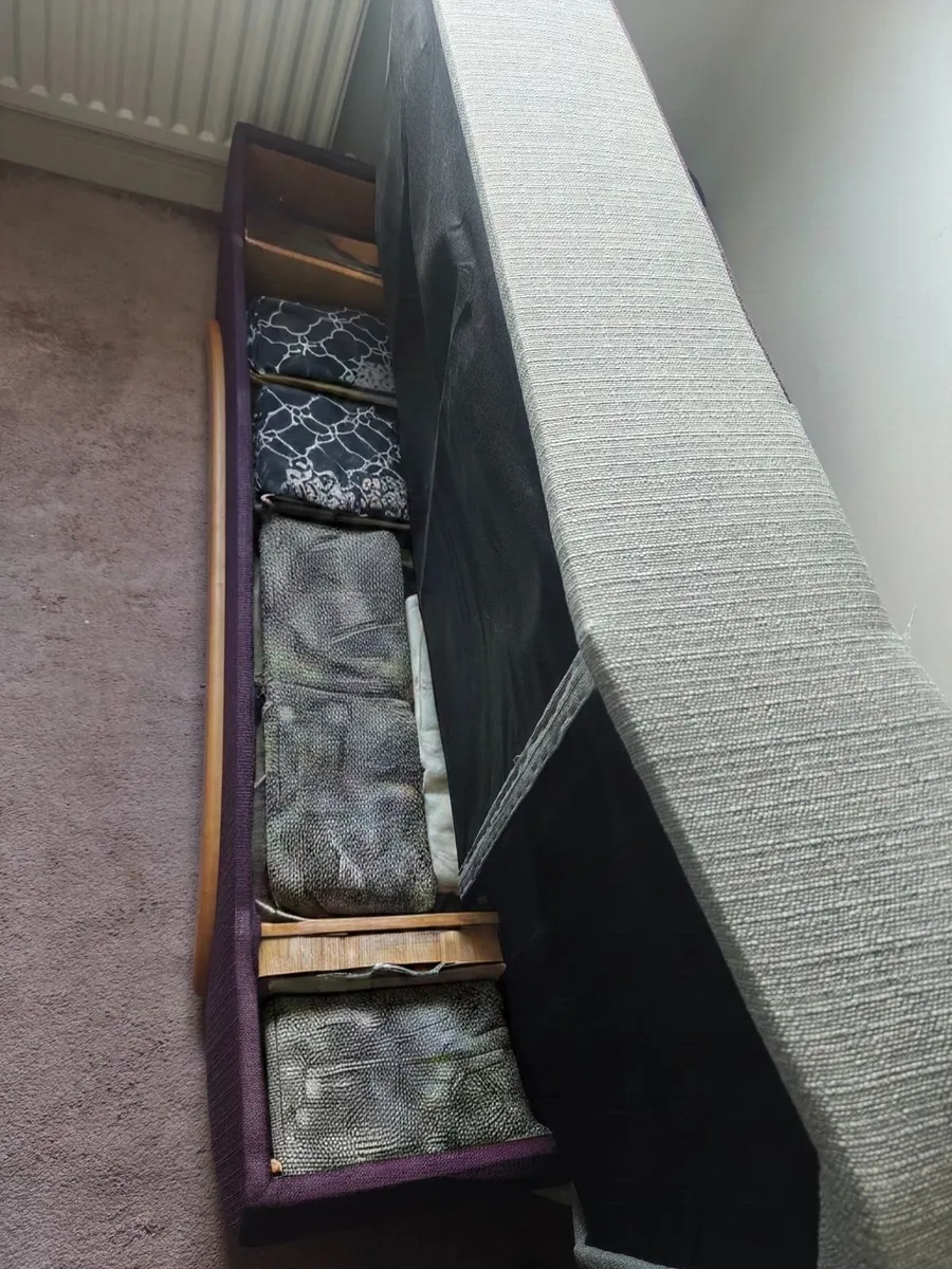 Sofa bed - Image 2