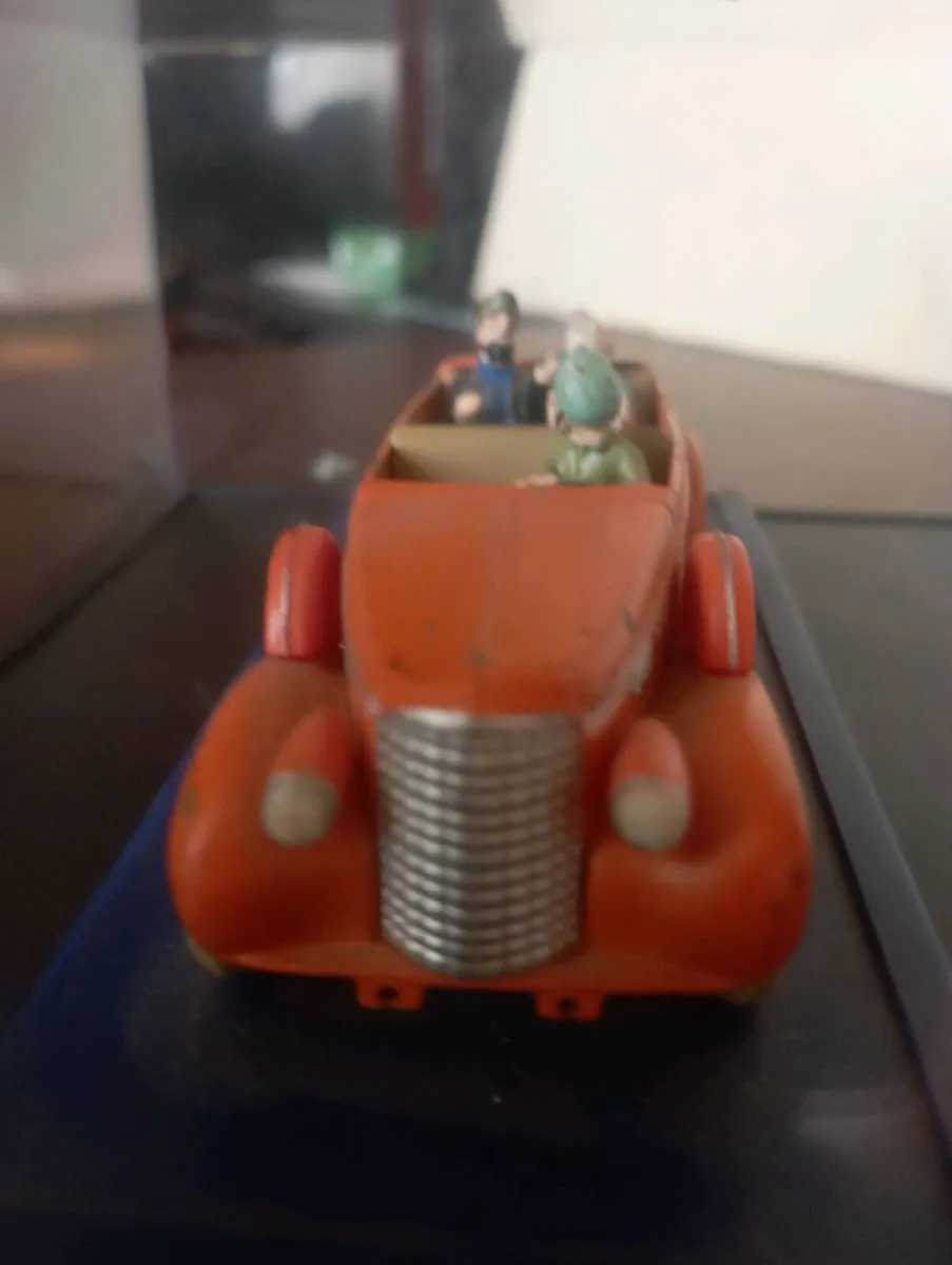 NEW DELHI TAXI CADILLAC FLEETWOOD 1-/43 SCALE - Image 2
