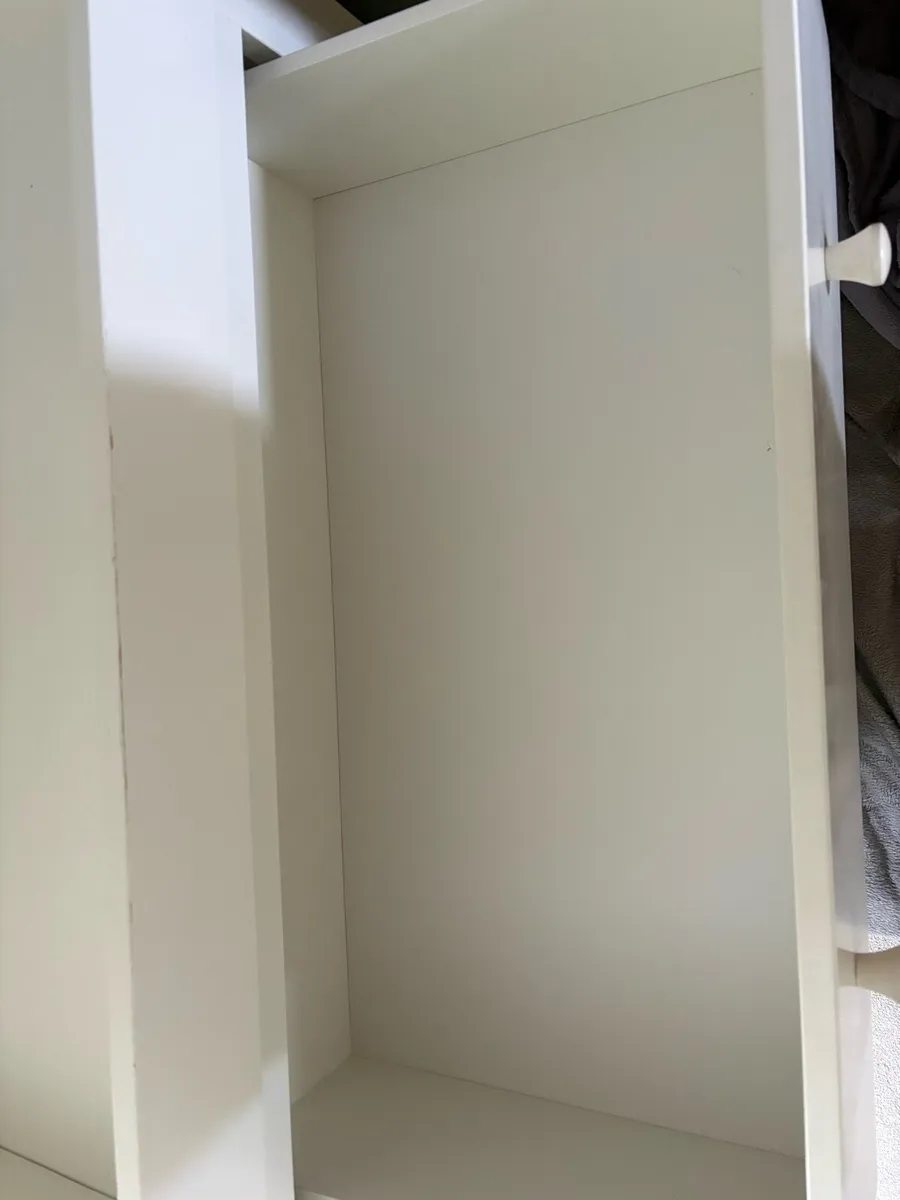 Mama & papas changing unit - Image 4