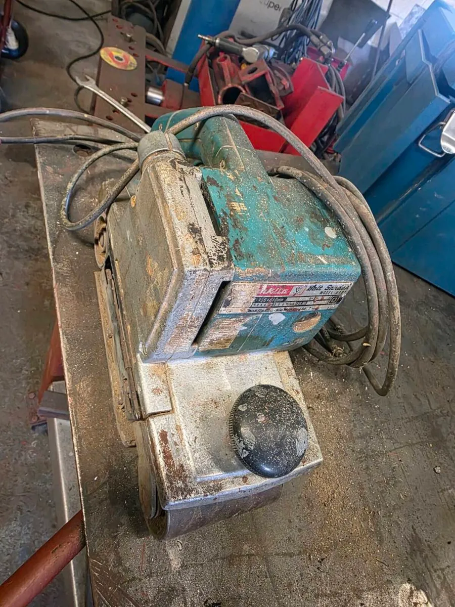 VARIOUS WOODWORKING TOOLS - Image 1