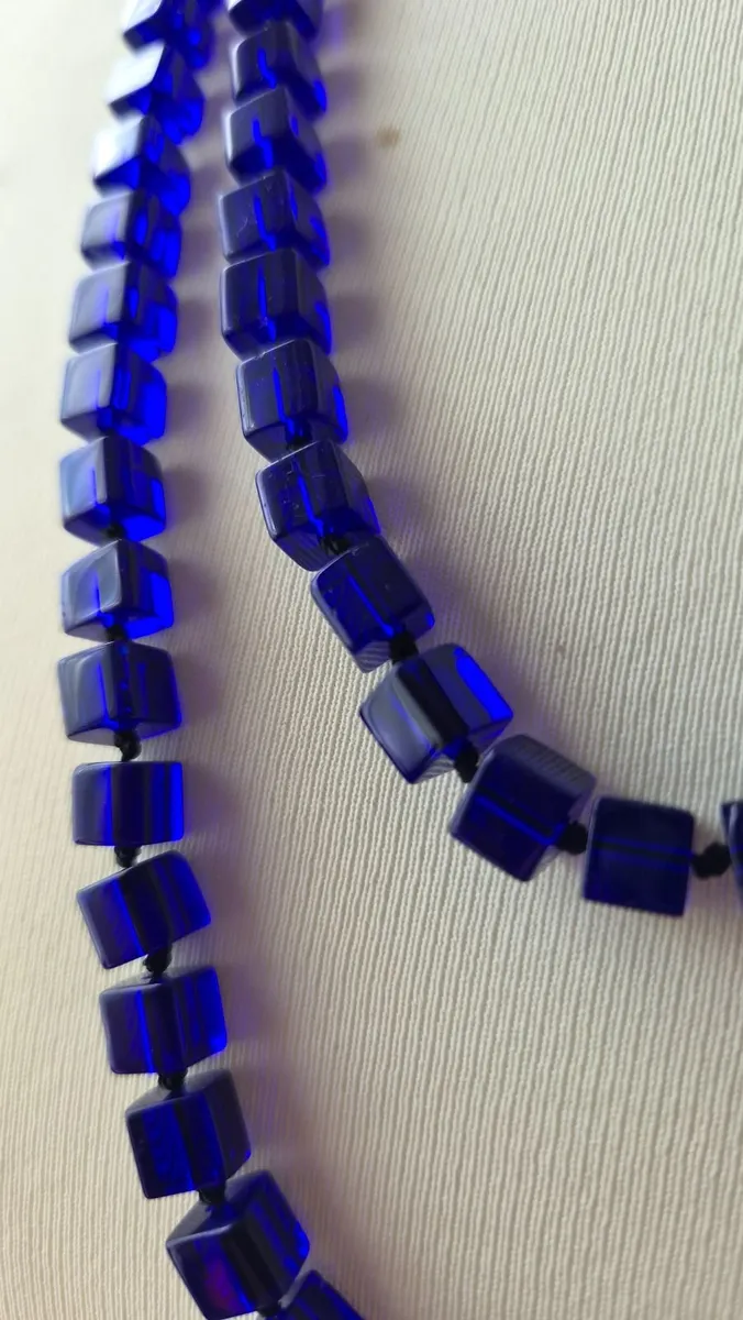 50" long blue bead necklace - Image 4