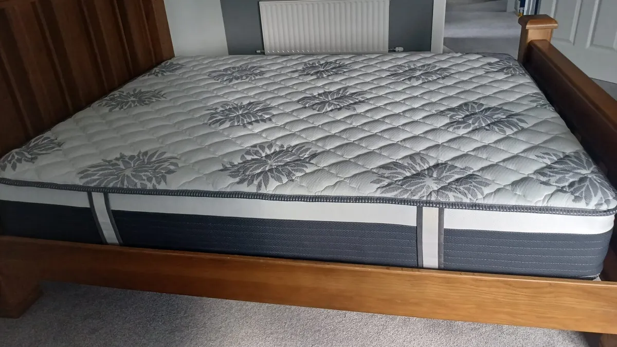 Brand new king size mattress - Image 2