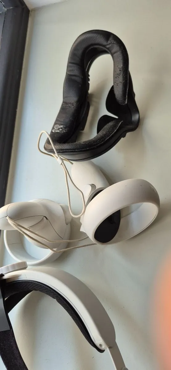 Oculus quest 2 - Image 1
