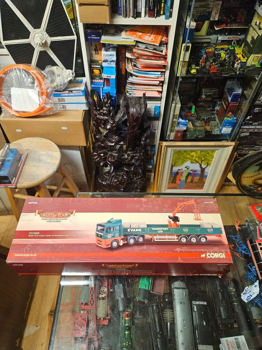 Corgi MAN Tractor Unit and Crane Trailer with Load - Image 4